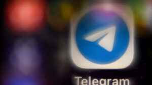 Arrestati 55 uomini in Francia per pedopornografia su Telegram indagato anche il fondatore Durov