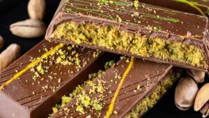 Dubai Chocolate: cos’è e perché tutti vogliono assaggiare il cioccolato con kunafa