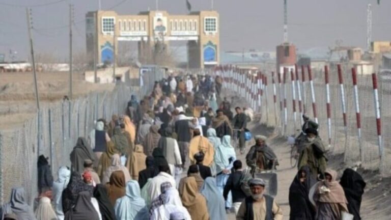Pakistan, liberati quasi 300 migranti afghani detenuti