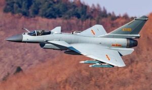 Scontro aereo tra India e Pakistan il ruolo emergente dei caccia cinesi J-10