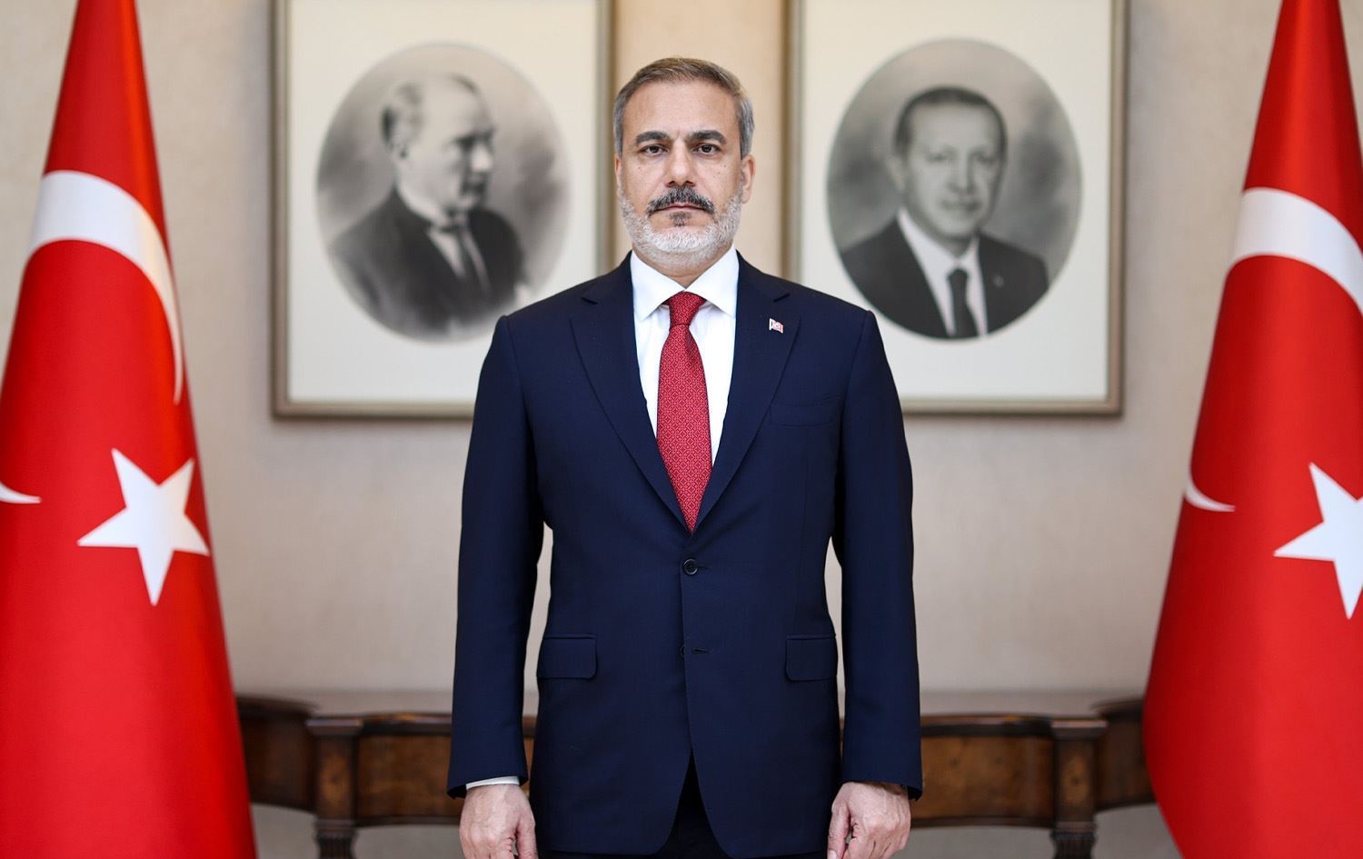Vertice UE sulla sicurezza: Polonia invita la Turchia per rafforzare la cooperazione NATO. il ministro degli Esteri turco, Hakan Fidan